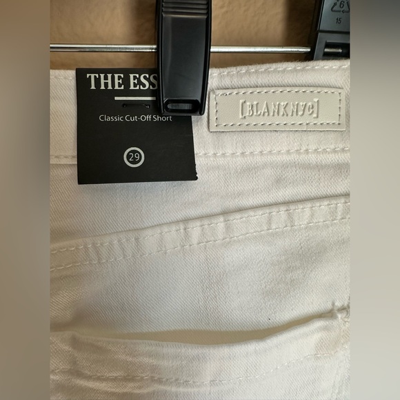 Blank NYC distressed cut off white denim jean shorts size 29 - Picture 6 of 10